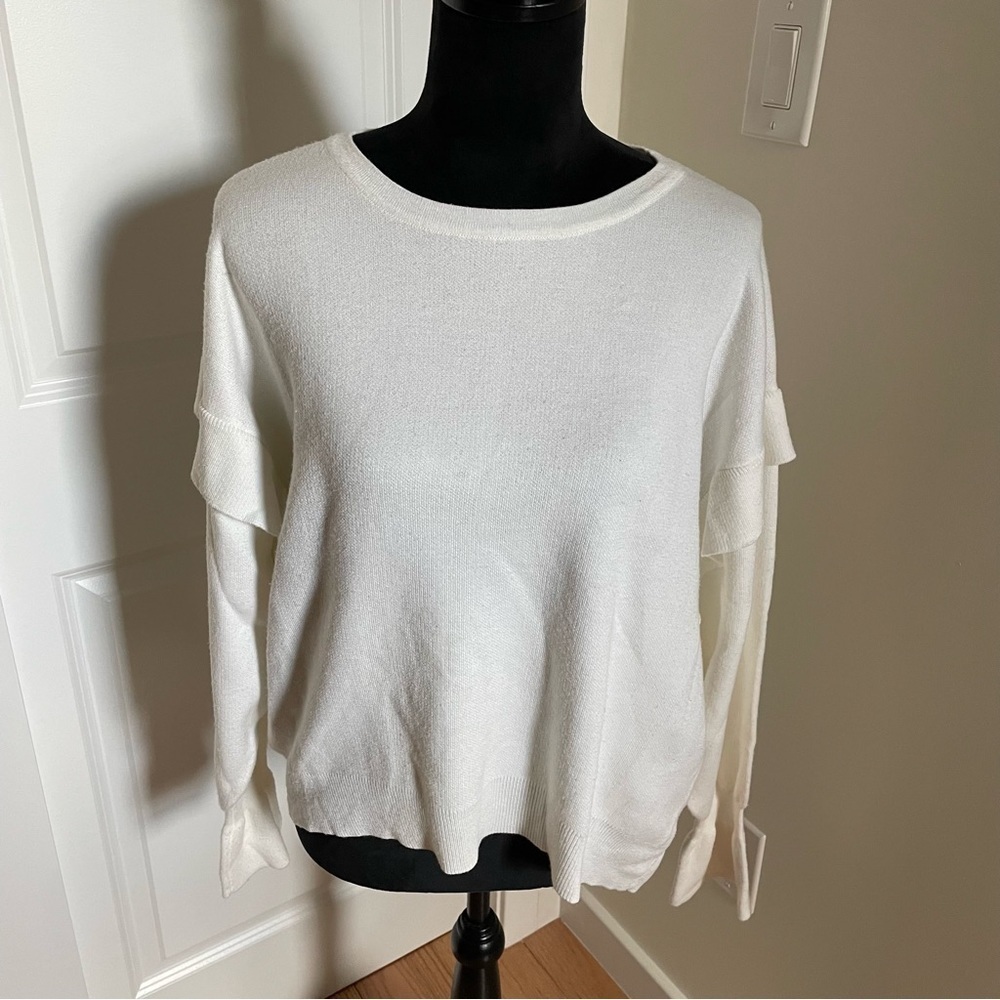 Farrow White Wool Blend Flared Ruffle Shoulder Long Sleeve Sweater EUC Size M